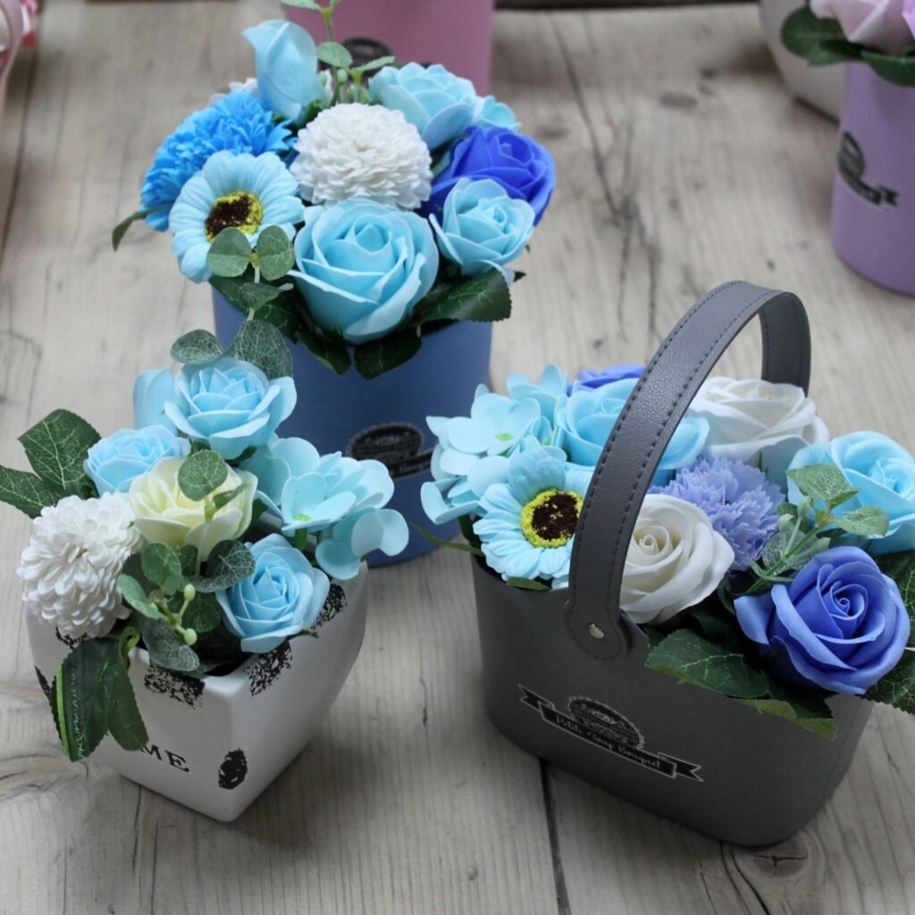 Cesta Petite de Flores de Jabón "Azules Calmantes"